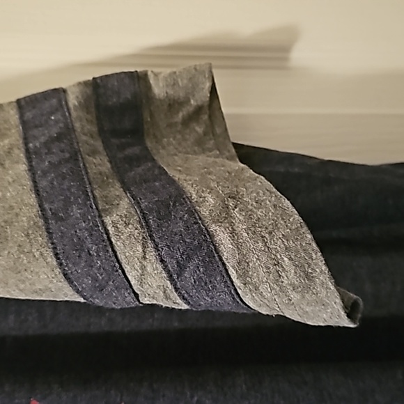 MENS TSHIRT - Picture 2 of 6